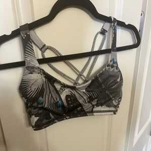 Lululemon Free to Be Bra
